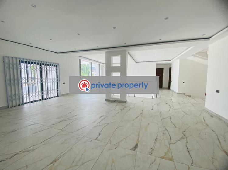8 bedroom Detached Duplex For Sale &nbsp;adjacent American House East Legon Accra - 12