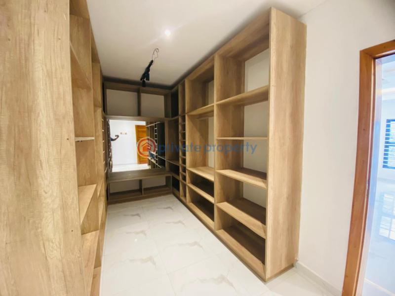 5 bedroom House For Sale Lakeside Estate Com 6 Adenta Municipal Accra - 9