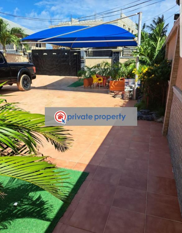 4 bedroom Townhouse For Sale &nbsp;community 18 Cambodia Spintex Accra - 1