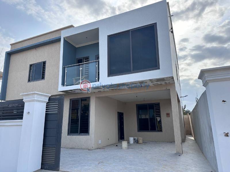 4 bedroom House For Sale Baatsonaa Spintex Accra - 3