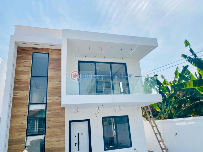 5 bedroom Detached Duplex For Sale American House East Legon Accra - 5