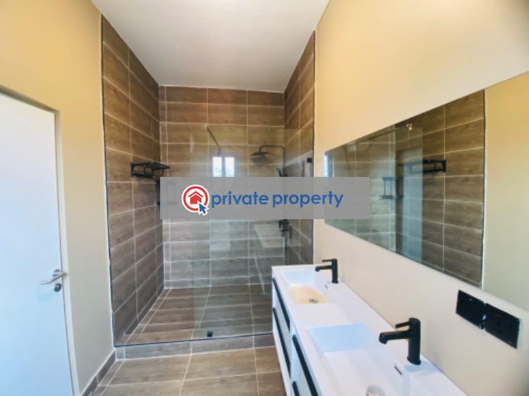 4 bedroom Detached Duplex For Sale &nbsp;oyarifa La Nkwantanang Madina Municipal Accra - 21