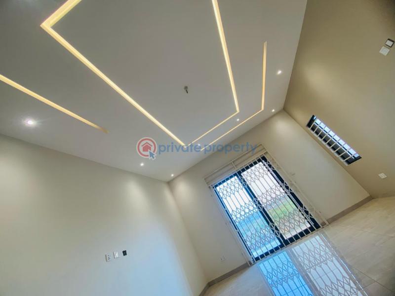 5 bedroom Detached Duplex For Sale Lakeside Estate Com 6 Adenta Municipal Accra - 3
