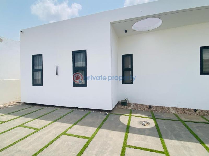 3 bedroom Detached Bungalow For Sale Mmaidzorn Adjiringanor East Legon Accra - 3