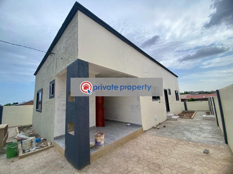 3 bedroom Detached Bungalow For Sale &nbsp;oyarifa Oyarifa La Nkwantanang Madina Municipal Accra - 0