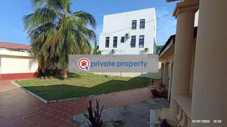 5 bedroom Detached Duplex For Sale &nbsp;adgrinaga East Legon Accra - 1