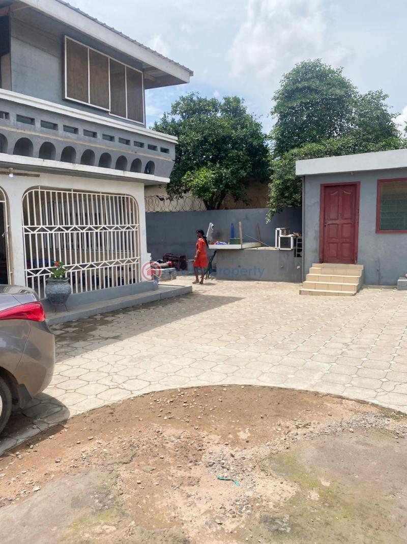 5 bedroom House For Sale Achimota, Chantan Close To The Achimota Mall Accra - 6