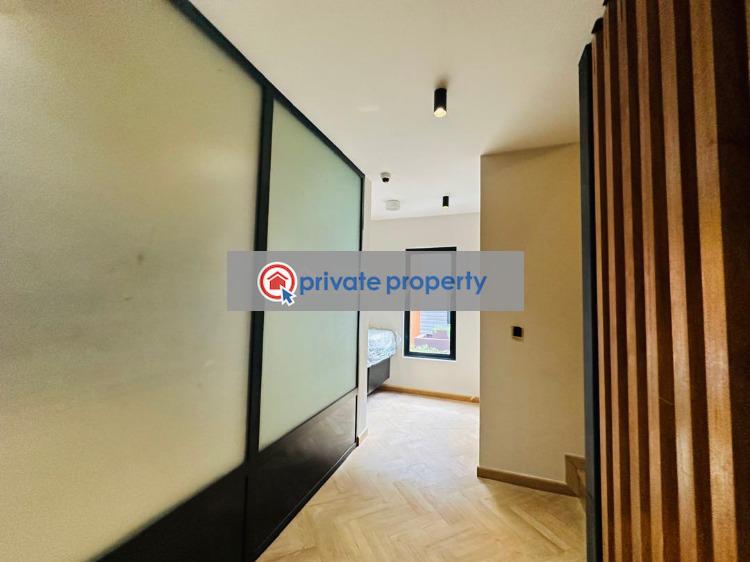 3 bedroom Townhouse For Sale &nbsp;airport Airport Residential Area Accra - 8