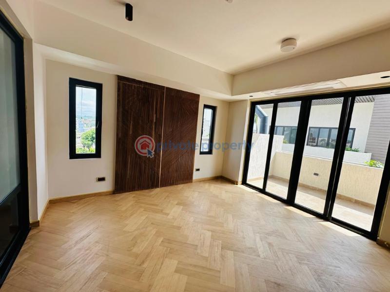 3 bedroom House For Sale Airport Residential Area Accra - 20