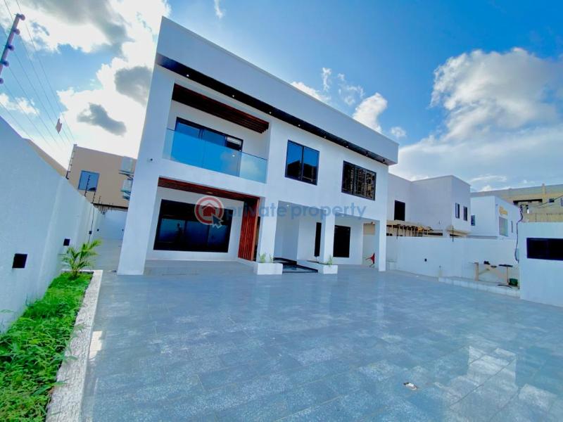5 bedroom House For Sale East Airport Airport Residential Area Accra - 1