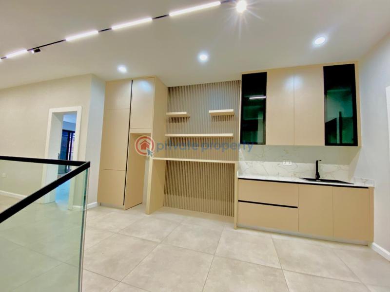 5 bedroom House For Sale East Airport Airport Residential Area Accra - 15