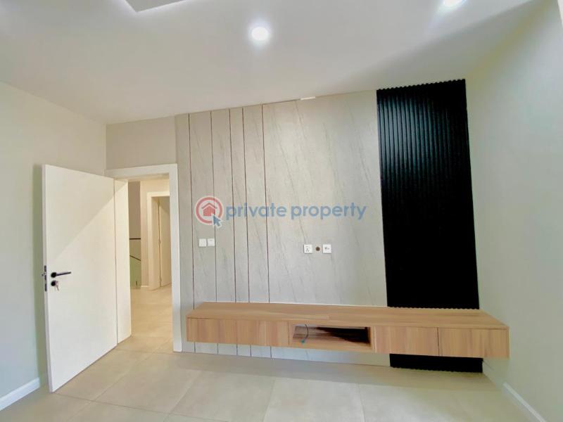5 bedroom House For Sale East Airport Airport Residential Area Accra - 9
