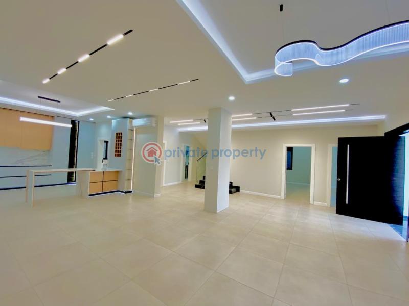 5 bedroom House For Sale East Airport Airport Residential Area Accra - 17