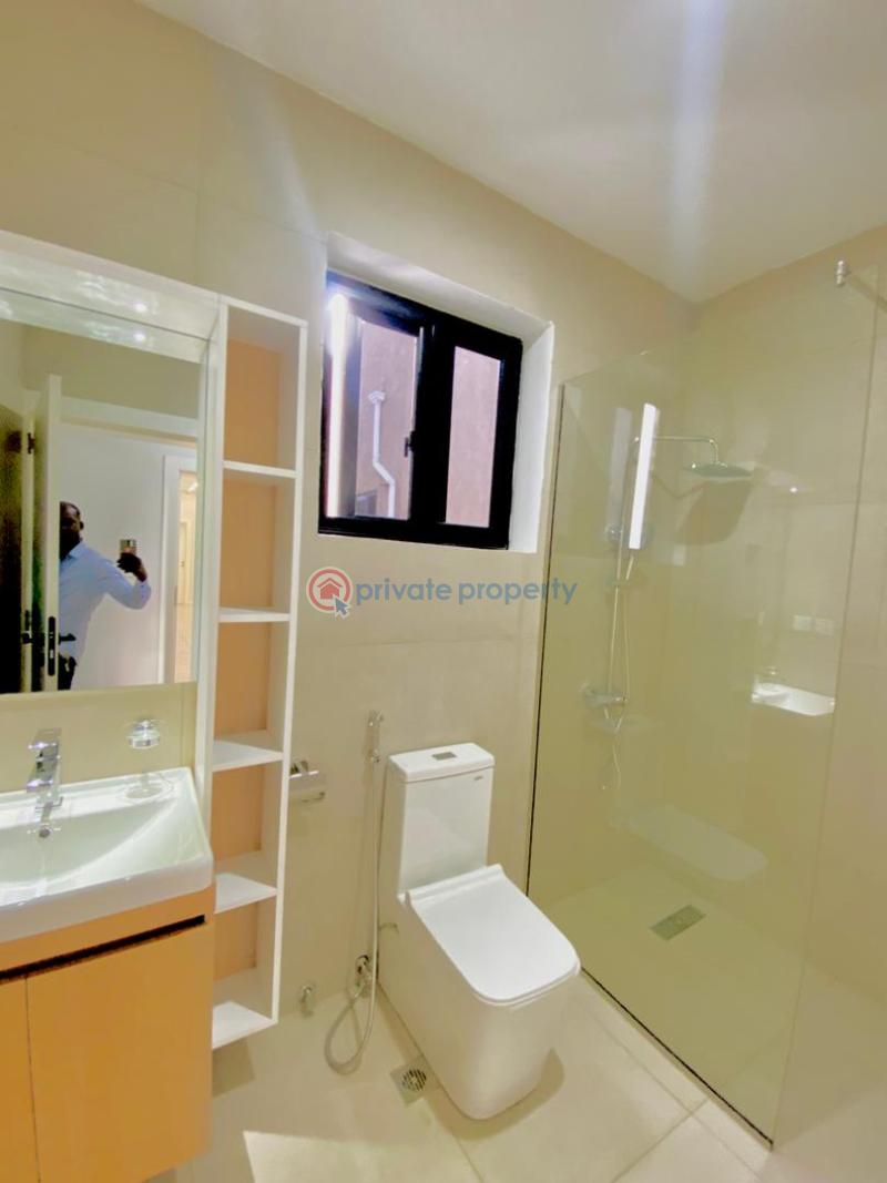5 bedroom House For Sale East Airport Airport Residential Area Accra - 12
