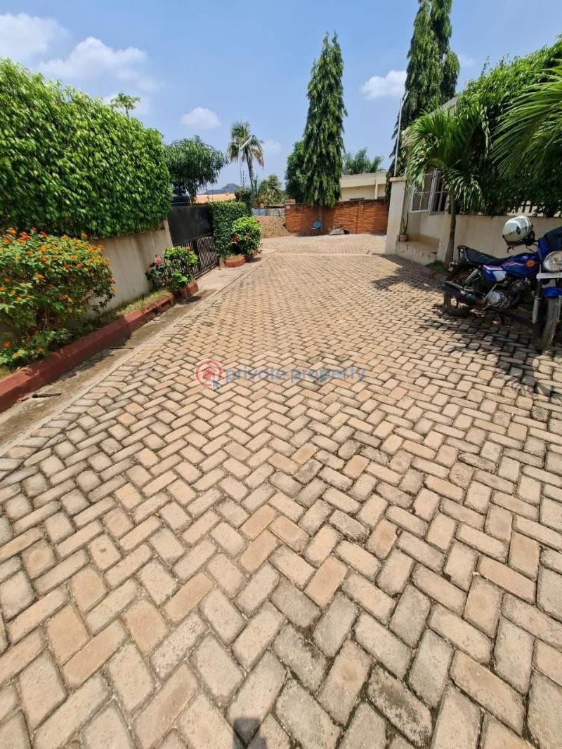 3 bedroom House For Sale Aviation Rd, Accra Dome Ga East Municipal Accra - 1