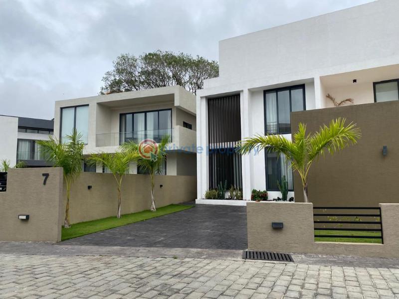 4 bedroom Townhouse For Sale Cantonments Accra - 0