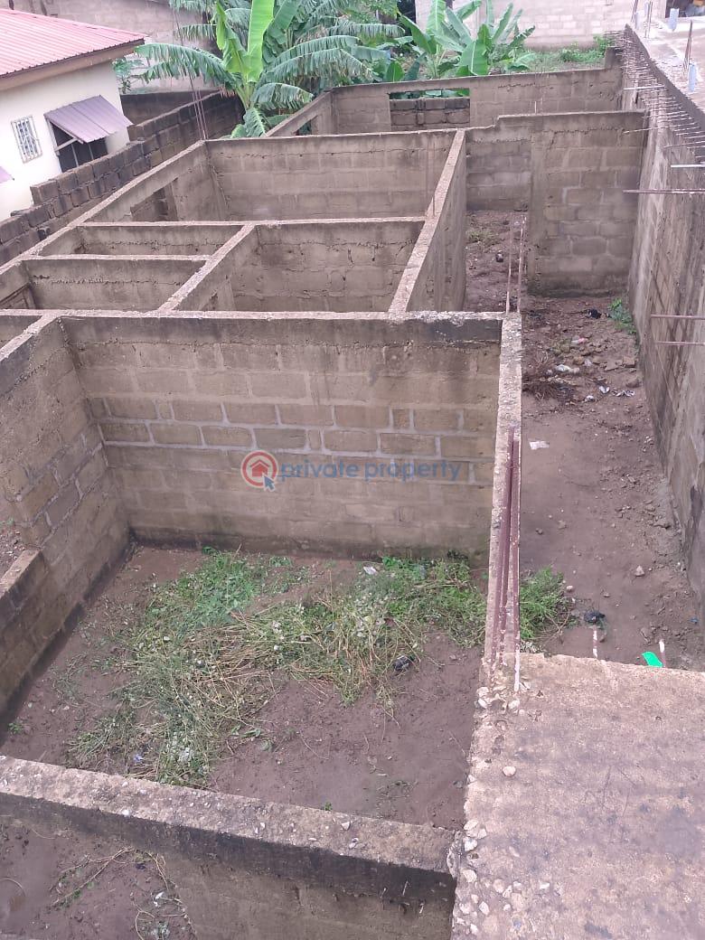 2 bedroom Detached Bungalow For Sale Apra Road Awutu-Senya West Central Region - 1