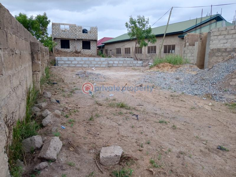 3 bedroom Detached Bungalow For Sale Ablekuma Nsakina Awoshie Junction Ga West Municipal Accra - 2