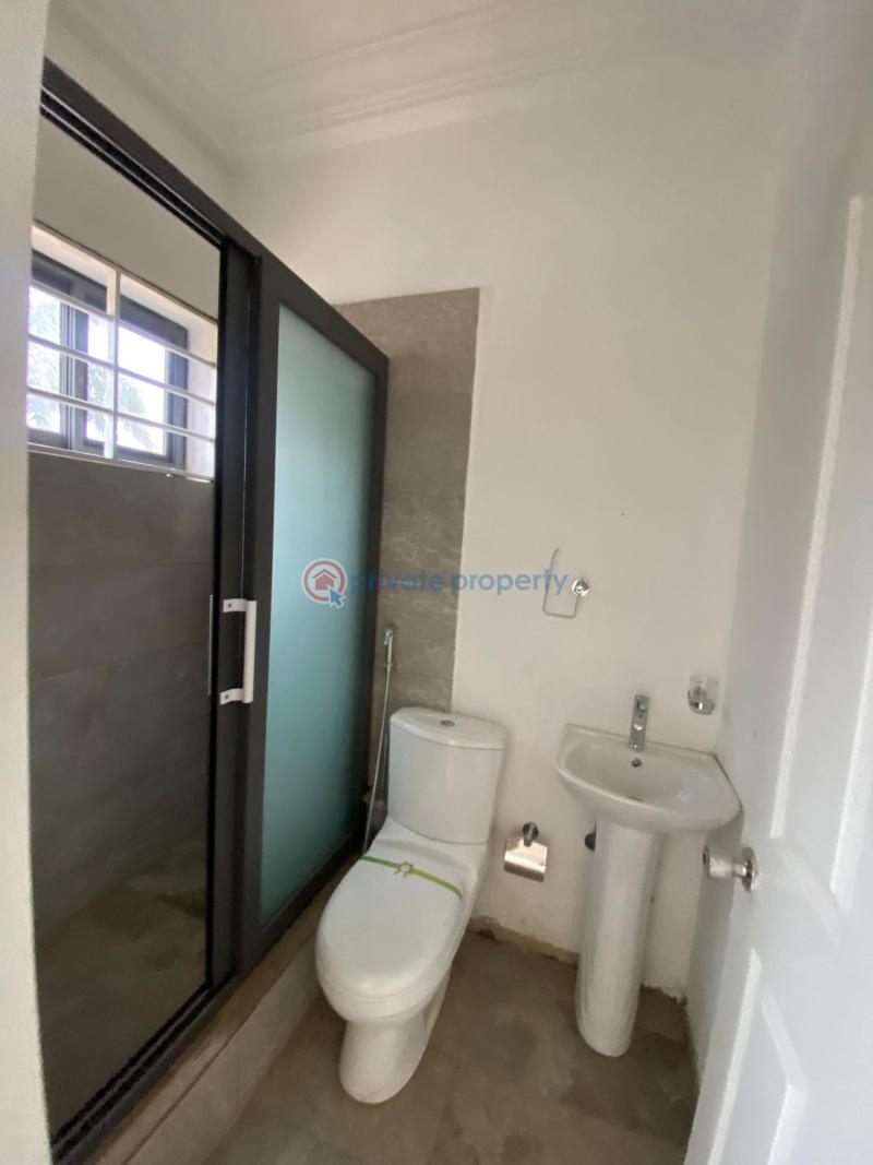 4 bedroom House For Sale Tema Community 25 Community 25 Tema Accra - 5