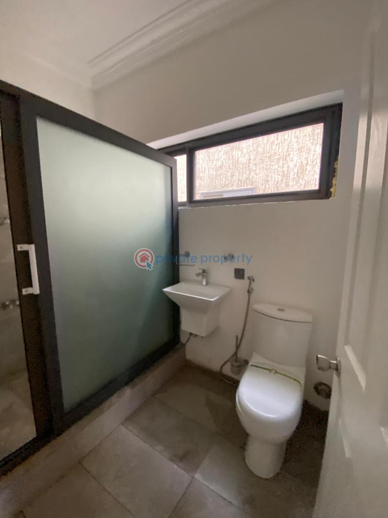 4 bedroom House For Sale Tema Community 25 Community 25 Tema Accra - 1