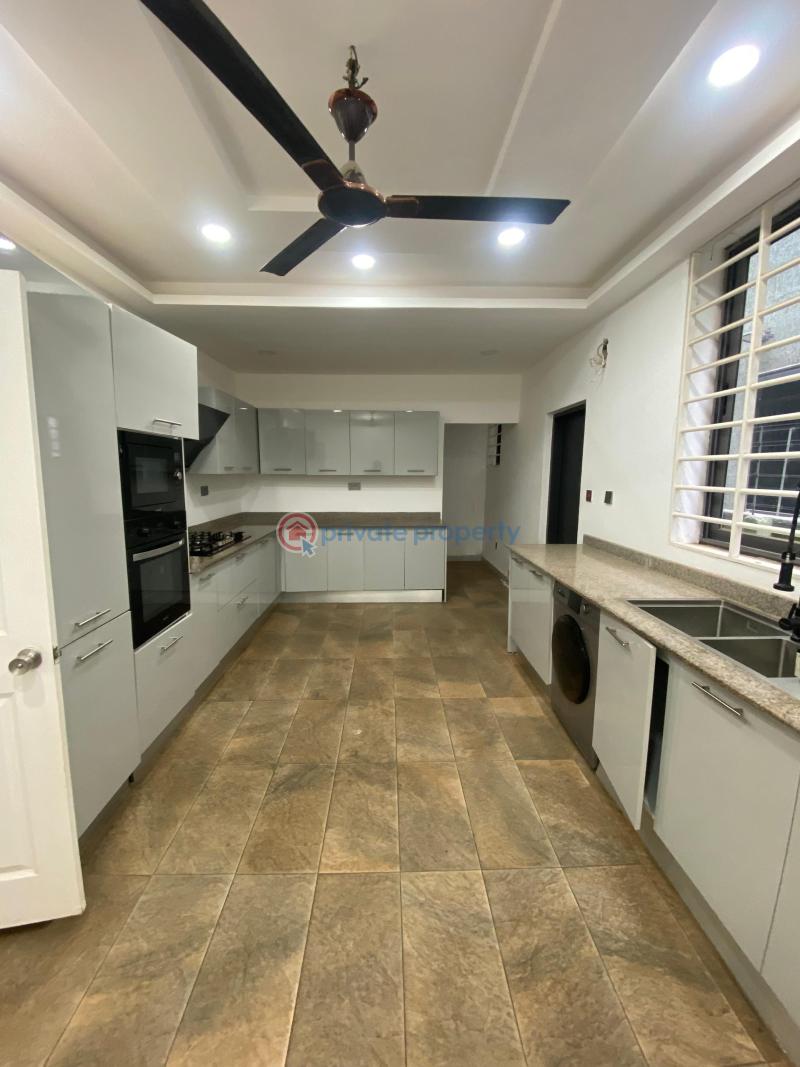 4 bedroom House For Sale Tema Community 25 Community 25 Tema Accra - 10