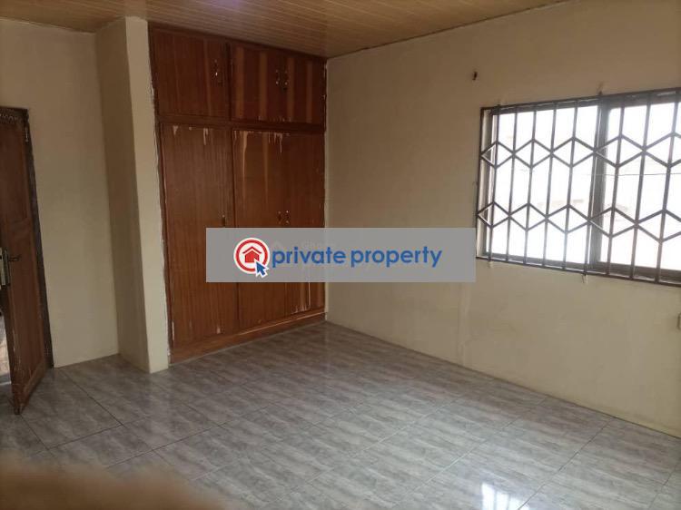 4 bedroom House For Sale mile 7 Achimota Accra (PID 5PAEAU) Private