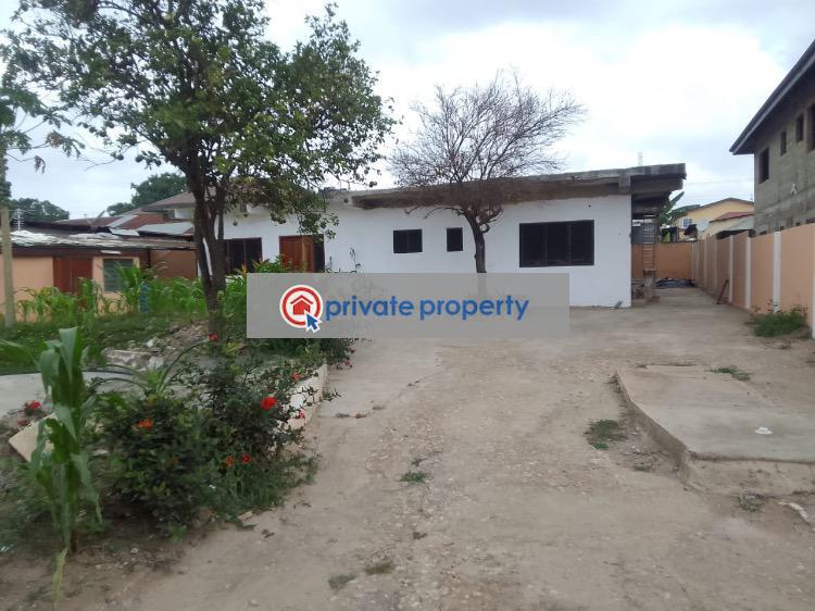 4 bedroom House For Sale mile 7 Achimota Accra (PID 6PABGZ) Private