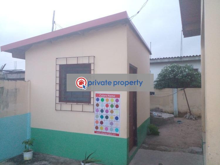 3 bedroom Detached Bungalow For Sale &nbsp;dansoman Behind Mtn Accra Metropolitan  - 1