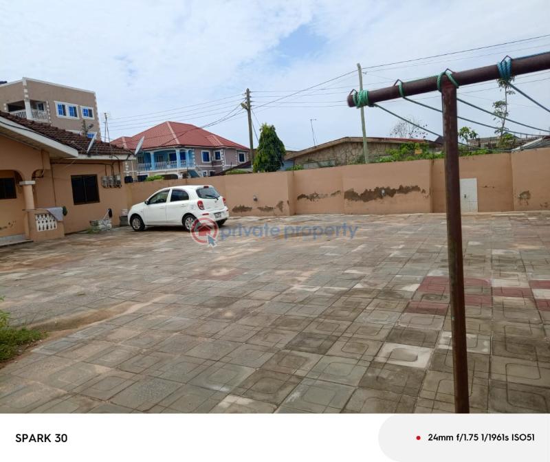 9 bedroom House For Sale Dansoman Sahara Dansoman Accra - 1
