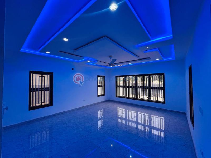 4 bedroom Detached Duplex For Sale North Legon Antis- Agbogba Ga East Municipal Accra - 3
