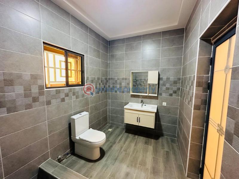 4 bedroom Detached Duplex For Sale North Legon Antis- Agbogba Ga East Municipal Accra - 7