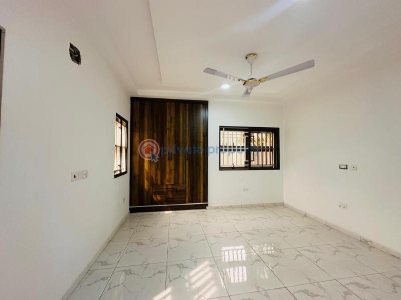 4 bedroom Detached Duplex For Sale North Legon Antis- Agbogba Ga East Municipal Accra - 13