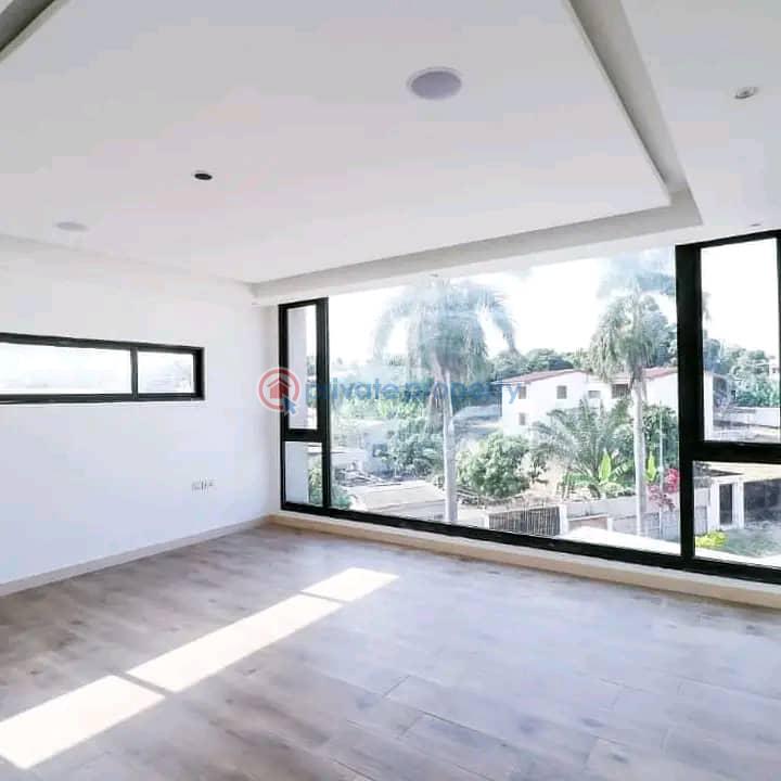 4 bedroom Townhouse For Sale Cantonments Accra - 3