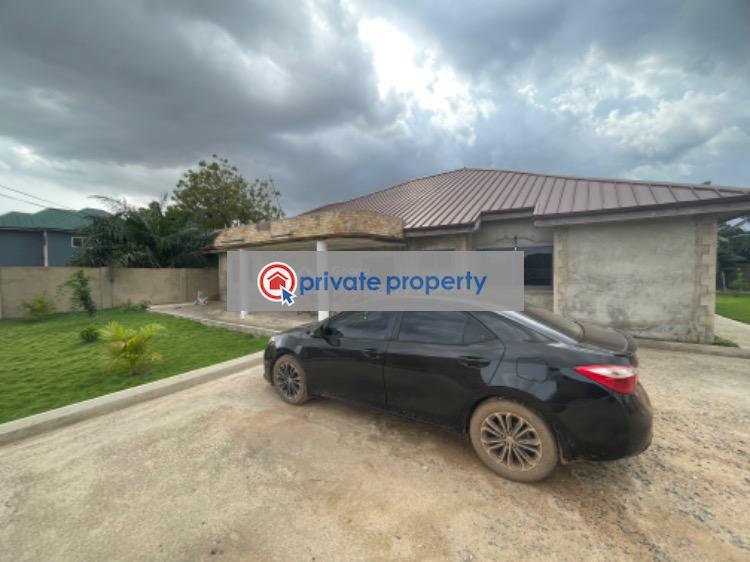 5 bedroom Detached Bungalow For Sale &nbsp;adenta Adenta Municipal Accra - 4