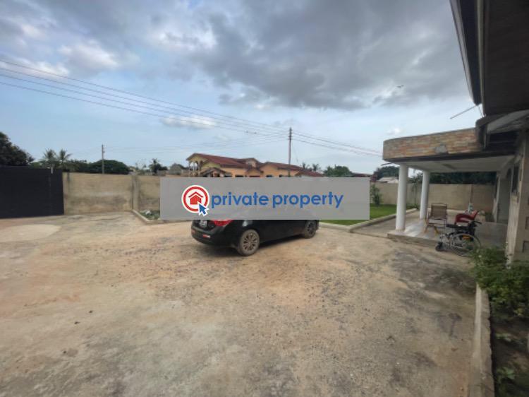 5 bedroom Detached Bungalow For Sale &nbsp;adenta Adenta Municipal Accra - 3