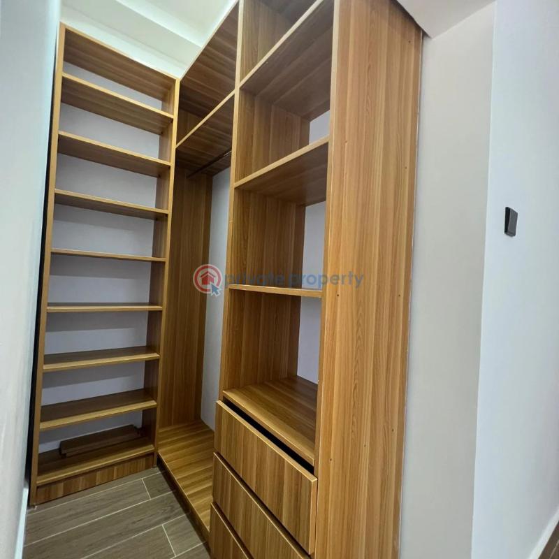 4 bedroom House For Sale Opposite The Police Station North Legon Accra - 11