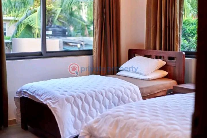 2 bedroom Apartment Short let East Airport Airport Residential Area Accra - 9