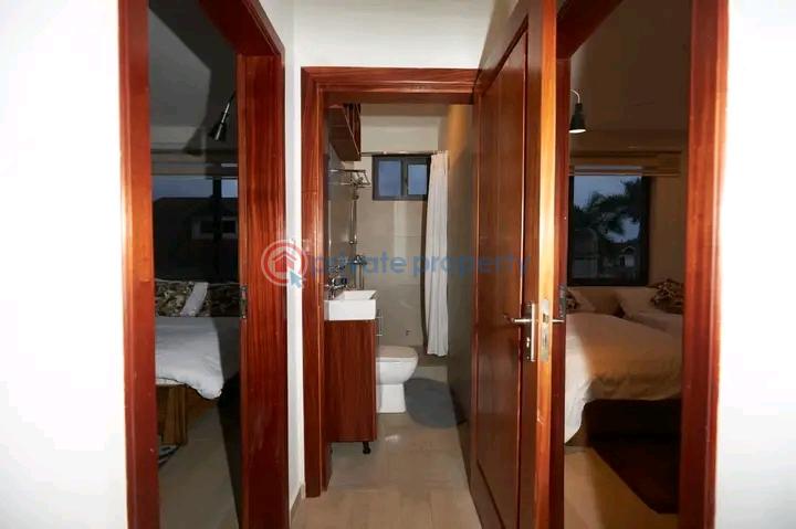 2 bedroom Apartment Short let East Airport Airport Residential Area Accra - 5
