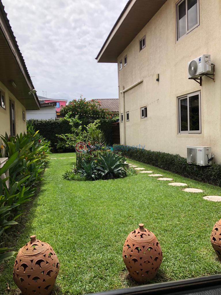 3 bedroom Apartment For Rent Nyaniba Estate Osu Accra - 3