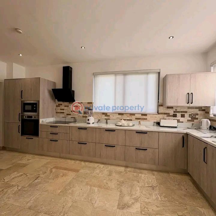 3 bedroom Townhouse For Rent Cantonments Accra - 4