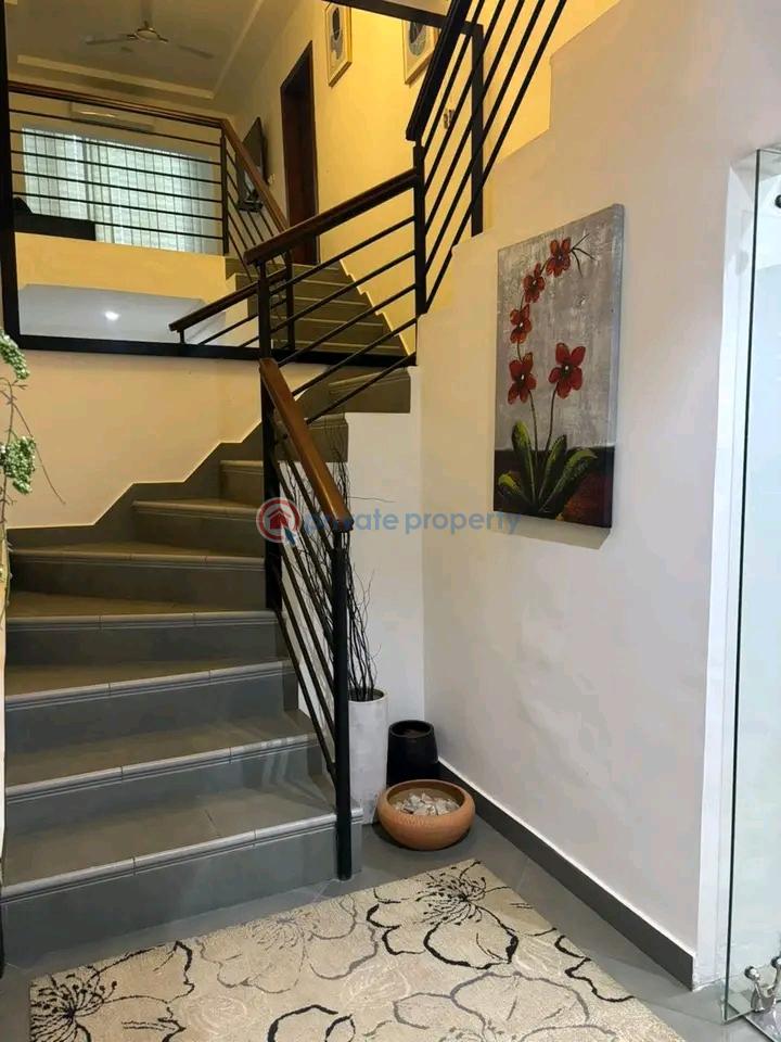 3 bedroom Townhouse For Rent East Airport Airport Residential Area Accra - 2