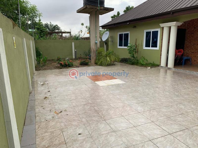 3 bedroom House For Sale Pokuase Ayawaso Pokuase (Pokoasi) Ga West Municipal Accra - 1