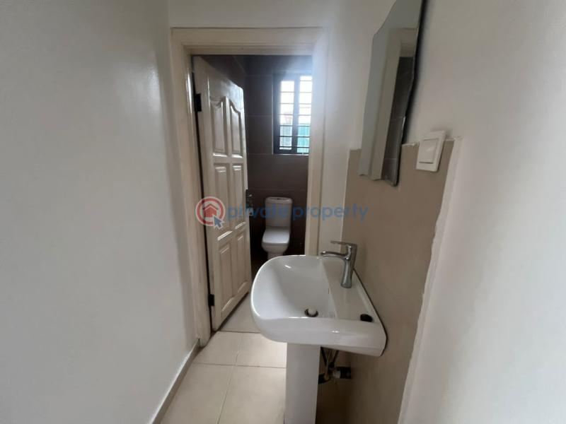 3 bedroom Apartment Short let Parakuo Estate Dome Ga East Municipal Accra - 5