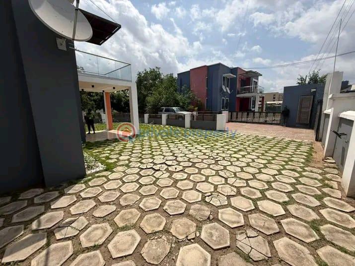 3 bedroom Townhouse For Rent Westland Ga East Municipal Accra - 3