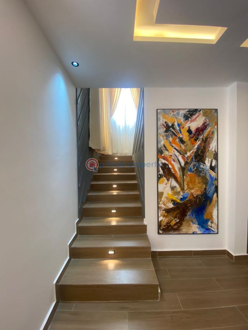 4 bedroom House For Sale Pawpaw Street North Legon Accra - 3