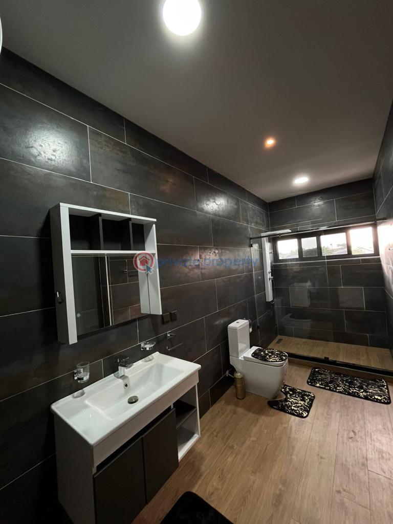 4 bedroom House For Rent Close To The American Embassy Cantonments Accra - 2