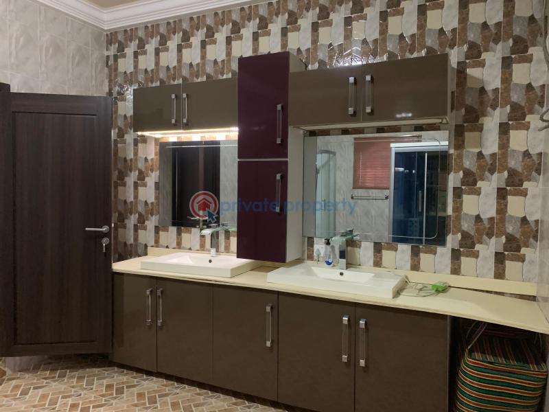 4 bedroom House For Sale Baatsona Estate Spintex Accra - 15