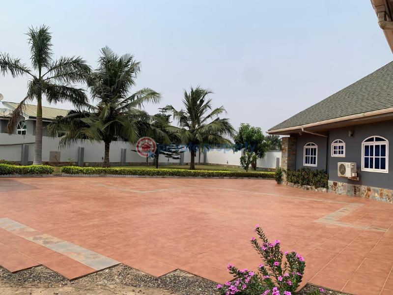 4 bedroom House For Sale Baatsona Estate Spintex Accra - 18