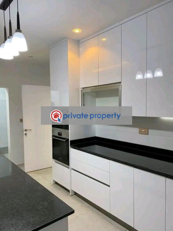 6 bedroom House For Sale Spintex Accra - 7