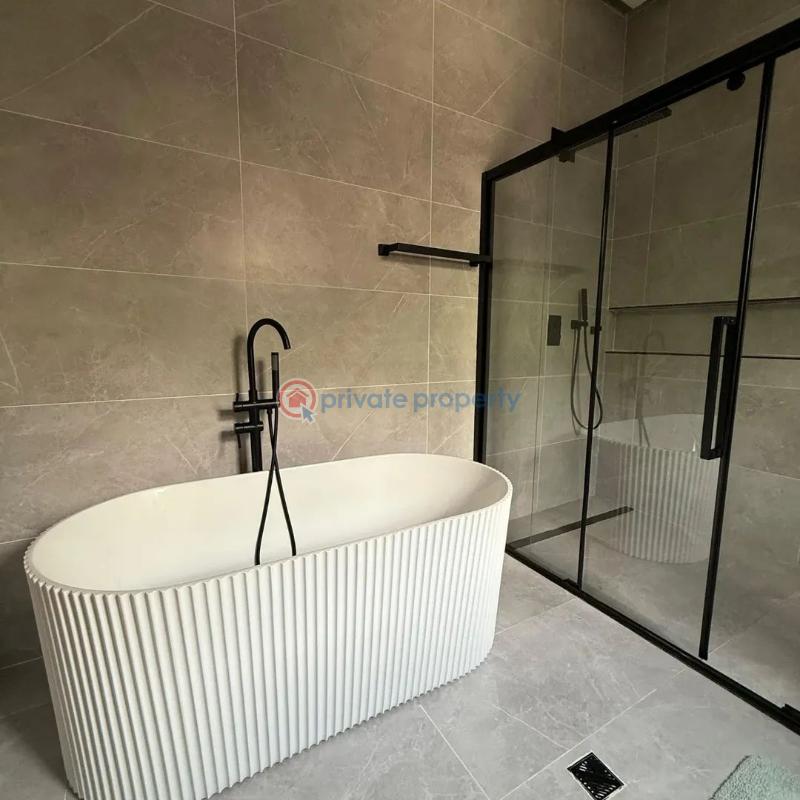 5 bedroom House For Sale Adjiriganor East Legon Accra - 18
